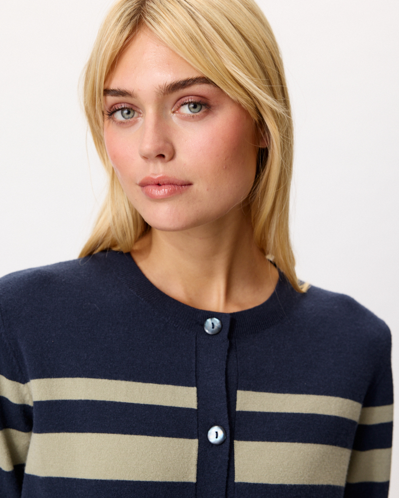 BLOCKSTREIFEN-STRICKJACKE