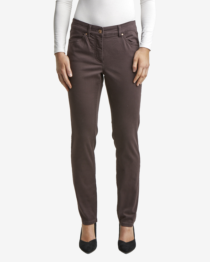 Jeans_mocca_421026_Betsi_vorn SHAPING-JEANS N