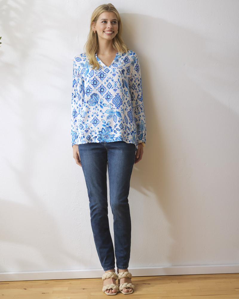 SOMMERBLUSE VON NAVIGAZIONE