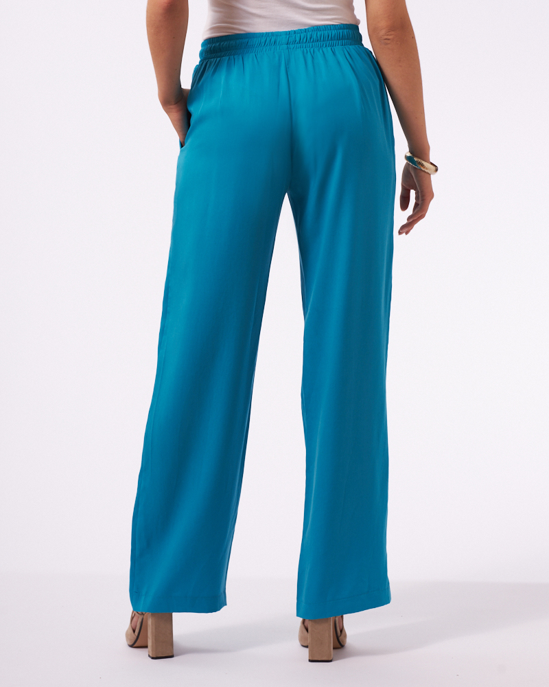 LÄSSIGE HOSE L AUS VISKOSE LÄSSIGE HOSE L AUS VISKOSE