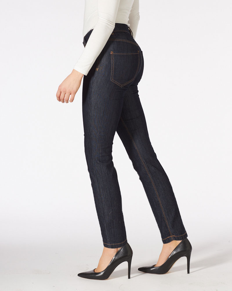 COOLE JEANS N MIT FARBIGEN STEPPNÄHTEN COOLE JEANS N MIT FARBIGEN STEPPNÄHTEN