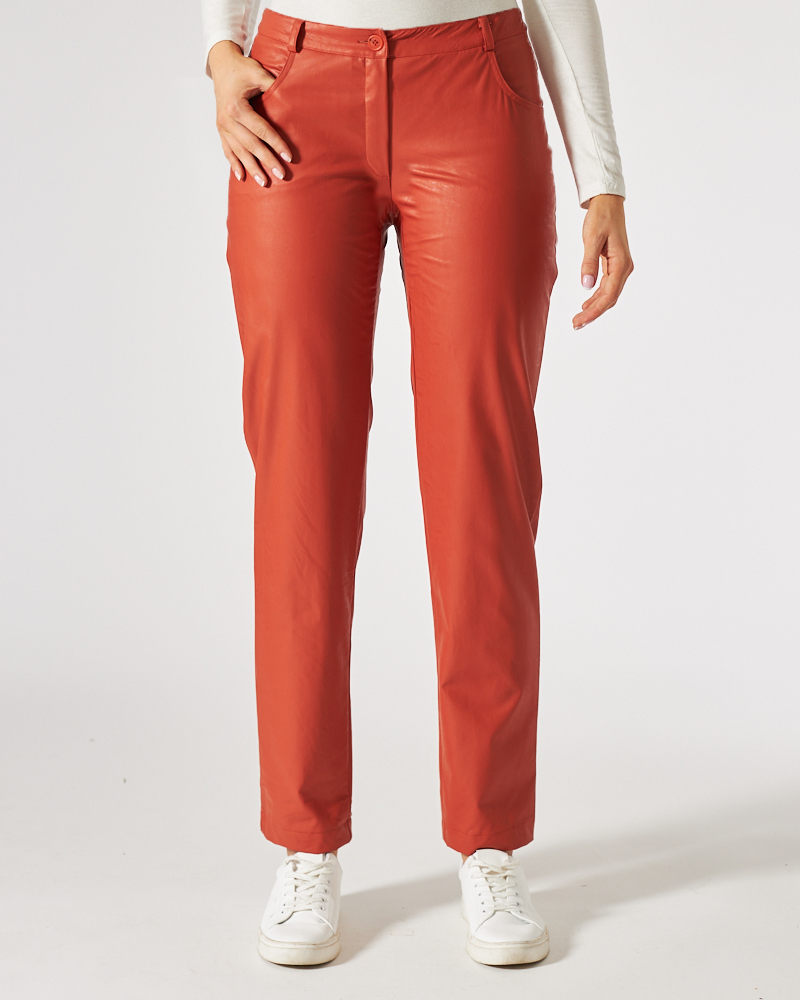MODERNE HOSE N AUS VEGANEM LEDER MODERNE HOSE N AUS VEGANEM LEDER
