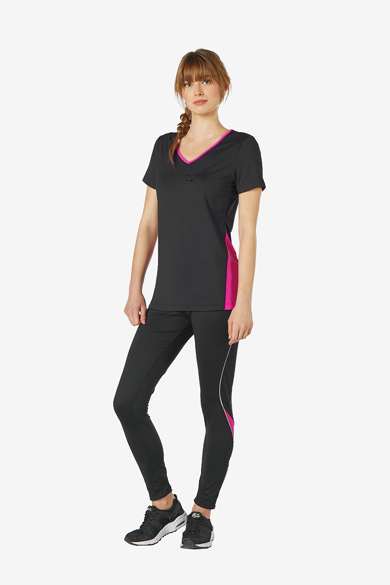 Shirt_schwarz_pink_Vollansicht_411022_Debbi_411021 LAUFHOSE AUS FUNKTIONSMATERIAL