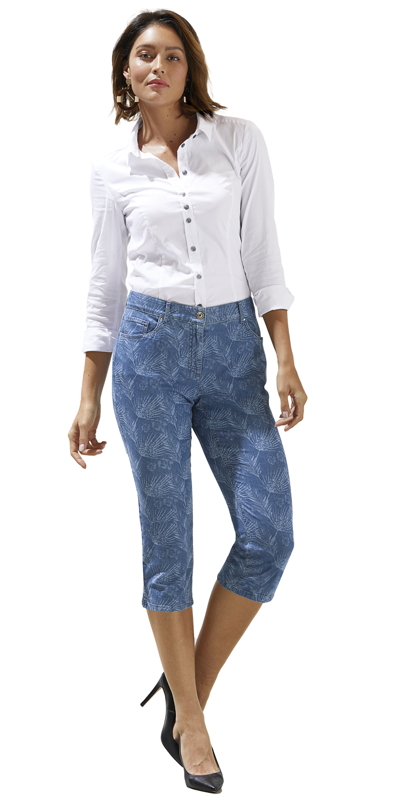 BLUSE-weiss_401100-CAPRIJEANS-blau-401063 SOMMERLICHE 7/8-JEANS