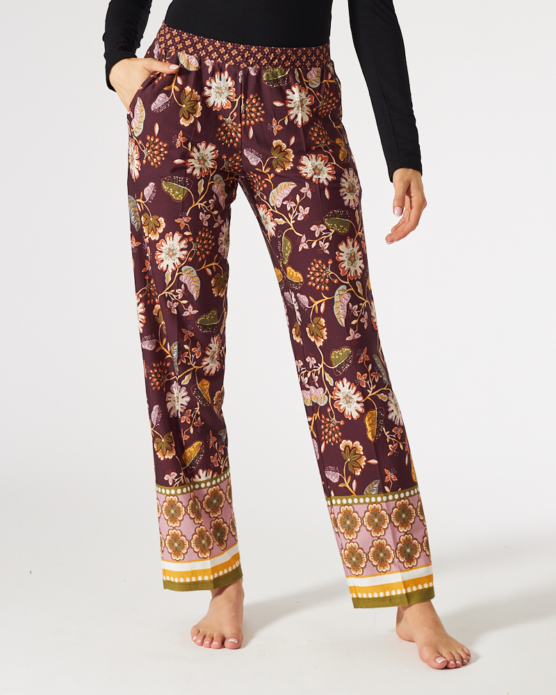 PYJAMAHOSE MIT BLUMENMUSTER N