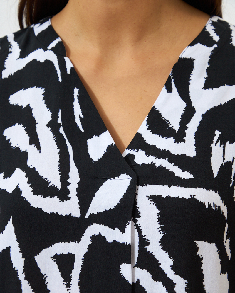 SOMMERKLEID VON NAVIGAZIONE SOMMERKLEID VON NAVIGAZIONE