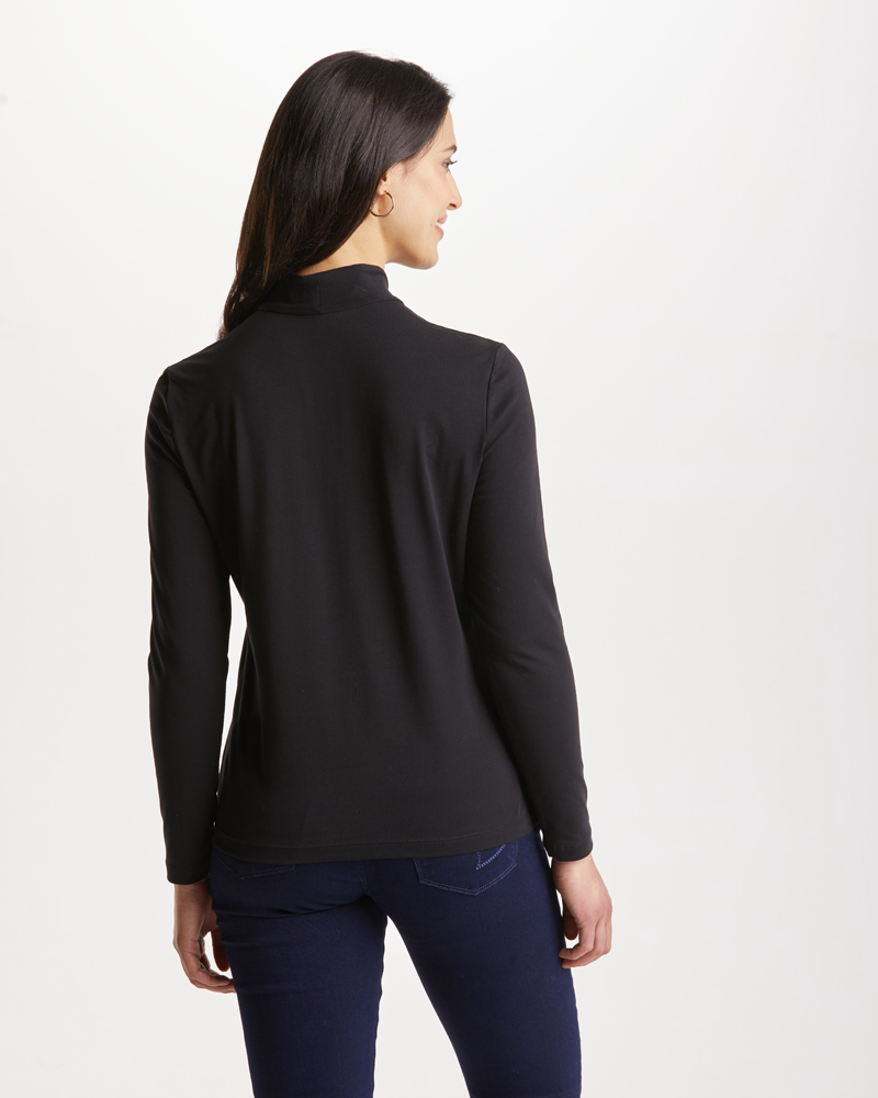 Rollkragenshirt_schwarz_421042_Clara_hinten KELCHKRAGENSHIRT VON SUNA