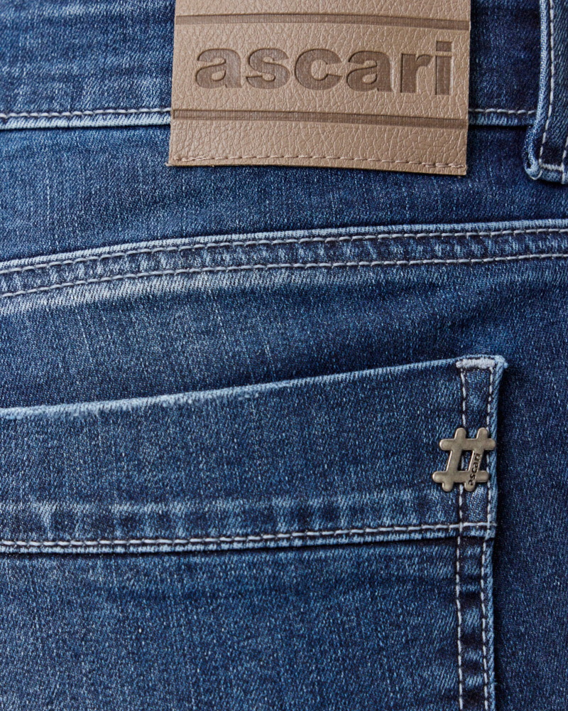 BOOTCUT-JEANS N VON ASCARI