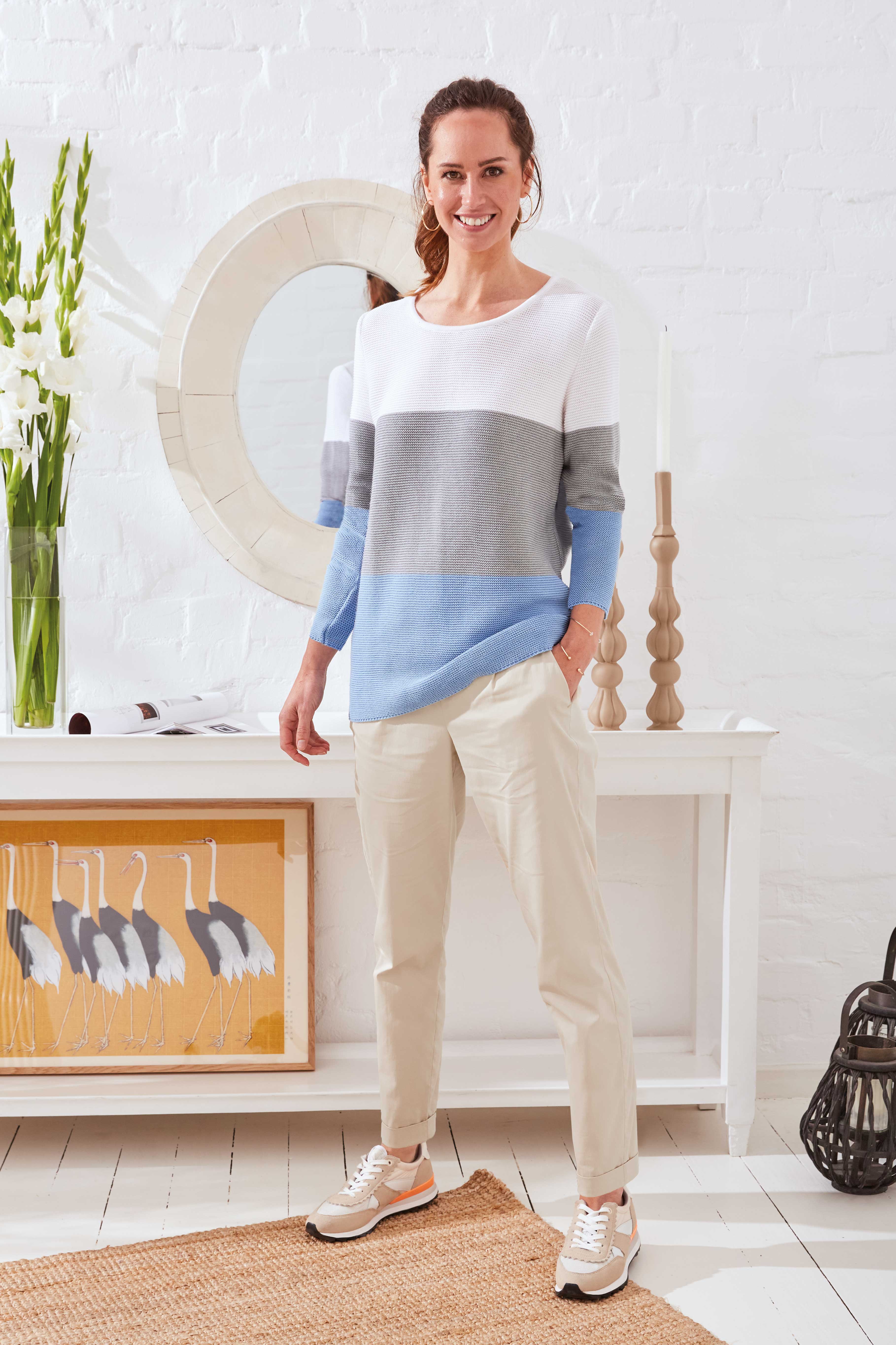 ELEGANTER PULLI MIT BLOCKSTREIFEN ELEGANTER PULLI MIT BLOCKSTREIFEN