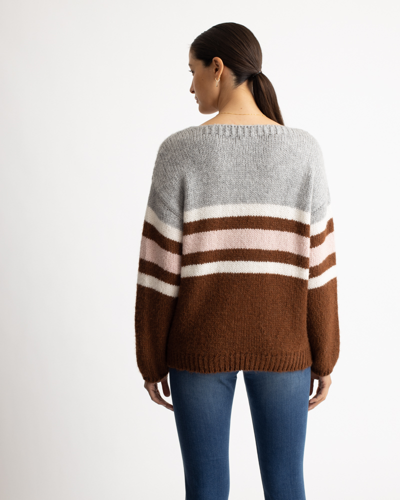 Pulli_braun_gestreift_422004_Cay_hinten KUSCHELIGER STREIFENPULLI