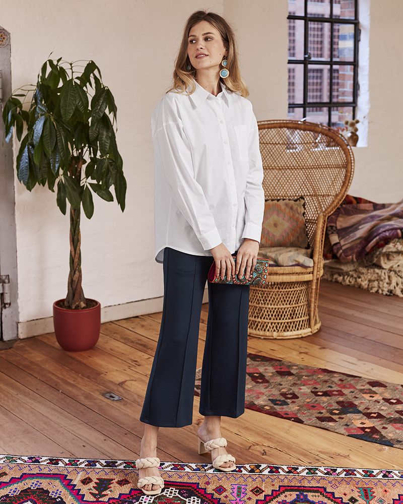 HEMDBLUSE IN OVERSIZED-FORM HEMDBLUSE IN OVERSIZED-FORM