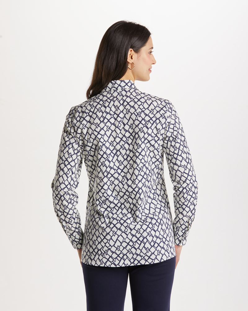 Bluse_blau_gemustert_421019_Benita_hinten HEMDBLUSE IN LONGFORM