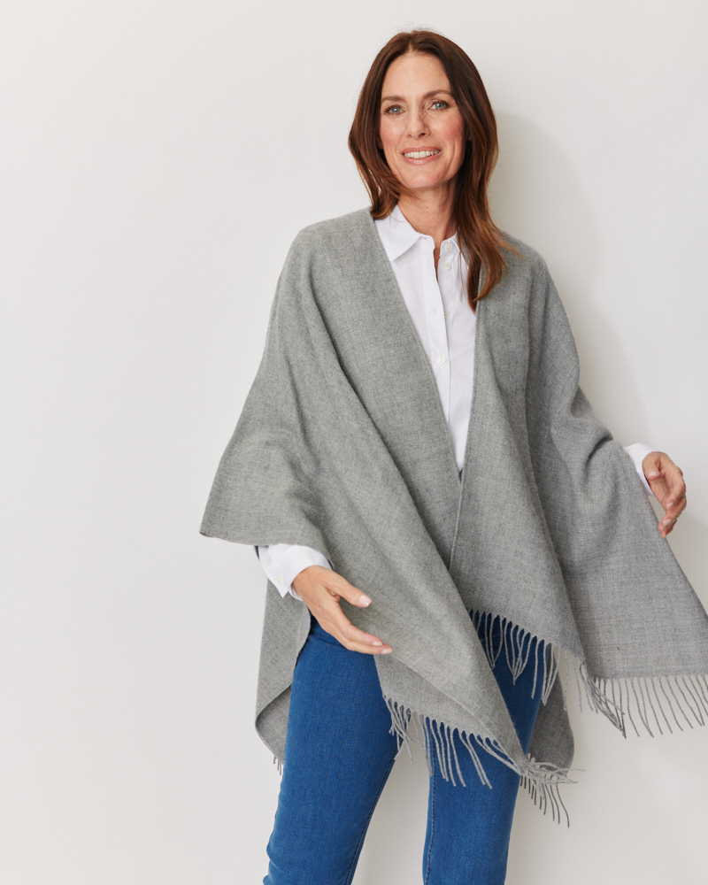 Poncho mit Fransen