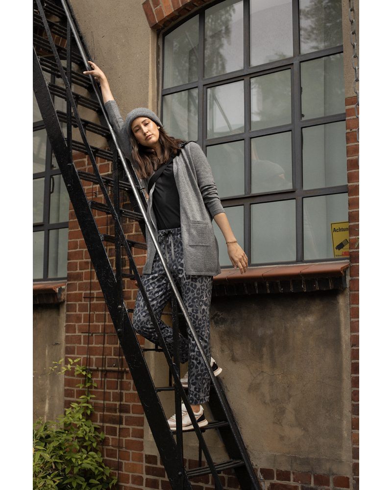 EDLE STRICKJACKE EDLE STRICKJACKE