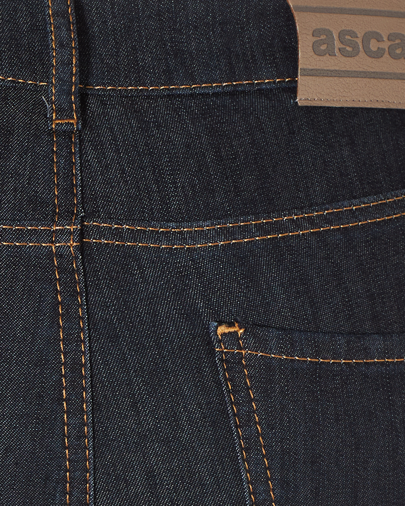 COOLE JEANS N MIT FARBIGEN STEPPNÄHTEN COOLE JEANS N MIT FARBIGEN STEPPNÄHTEN