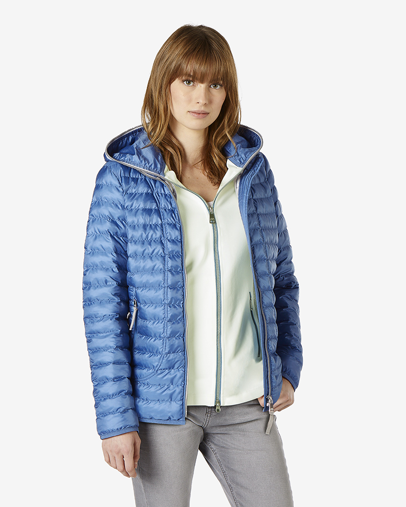Steppjacke_blau_offen_411004_Gabina STEPPJACKE MIT SOLARBALL-FÜLLUNG
