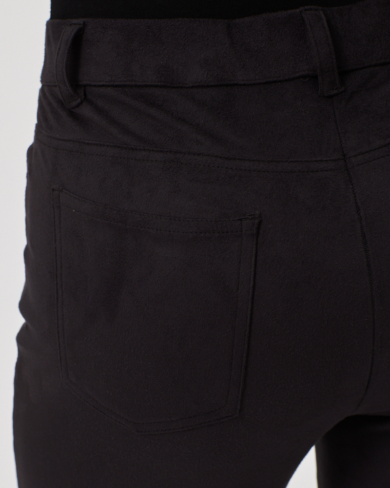 SCHLUPFHOSE L IN VELOURSLEDER-OPTIK SCHLUPFHOSE L IN VELOURSLEDER-OPTIK