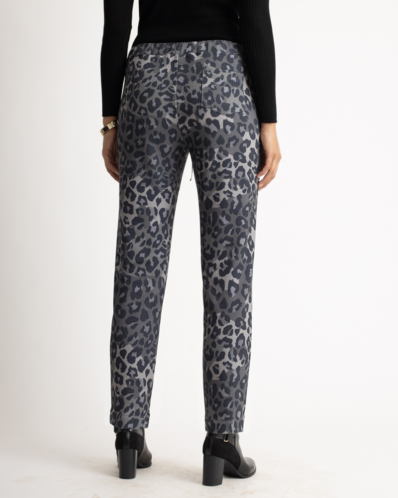 Joggpant_Leomuster_422026_Leo_N_hinten JOGGPANT N MIT LEOMUSTER