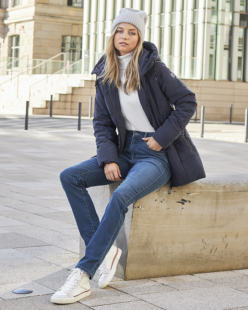 SPORTIVE STEPPJACKE SPORTIVE STEPPJACKE