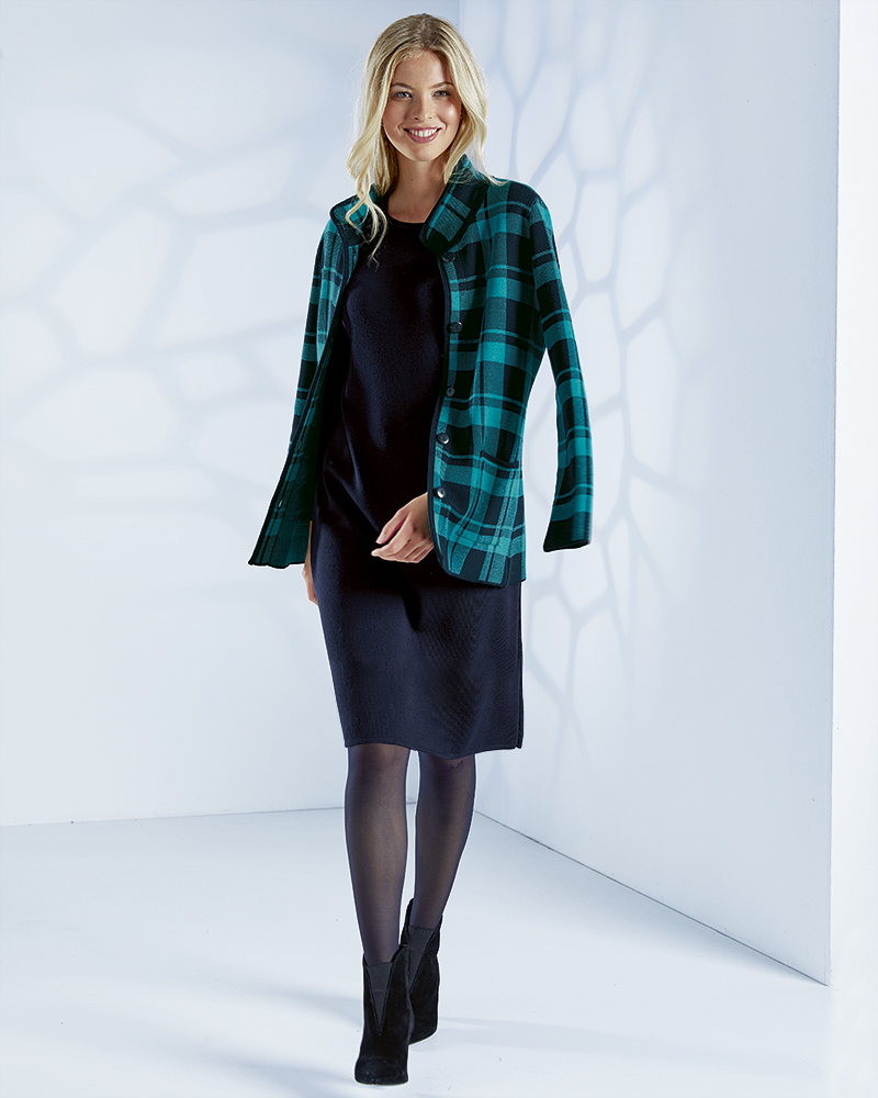 Strickjacke_Jacke-Petrol-Karo_-Strickkleid-blau_marine_405101_405142 KLASSISCHES STRICKKLEID