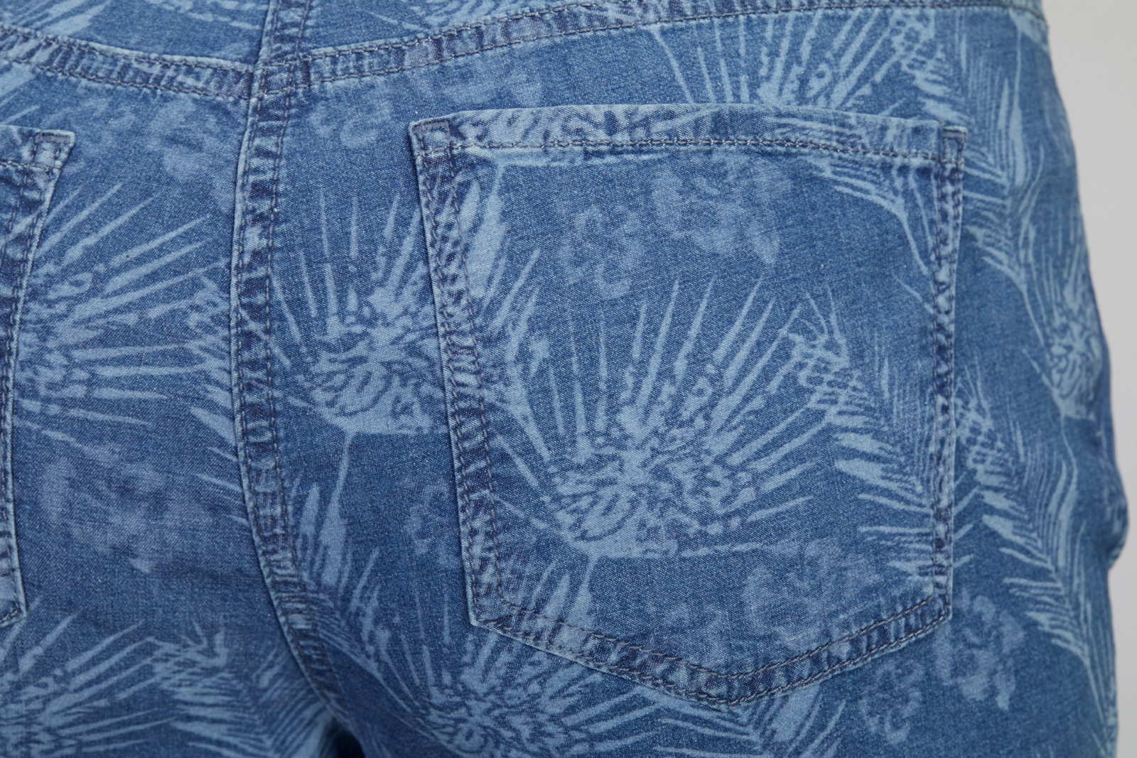 401063Donia_11469 SOMMERLICHE 7/8-JEANS