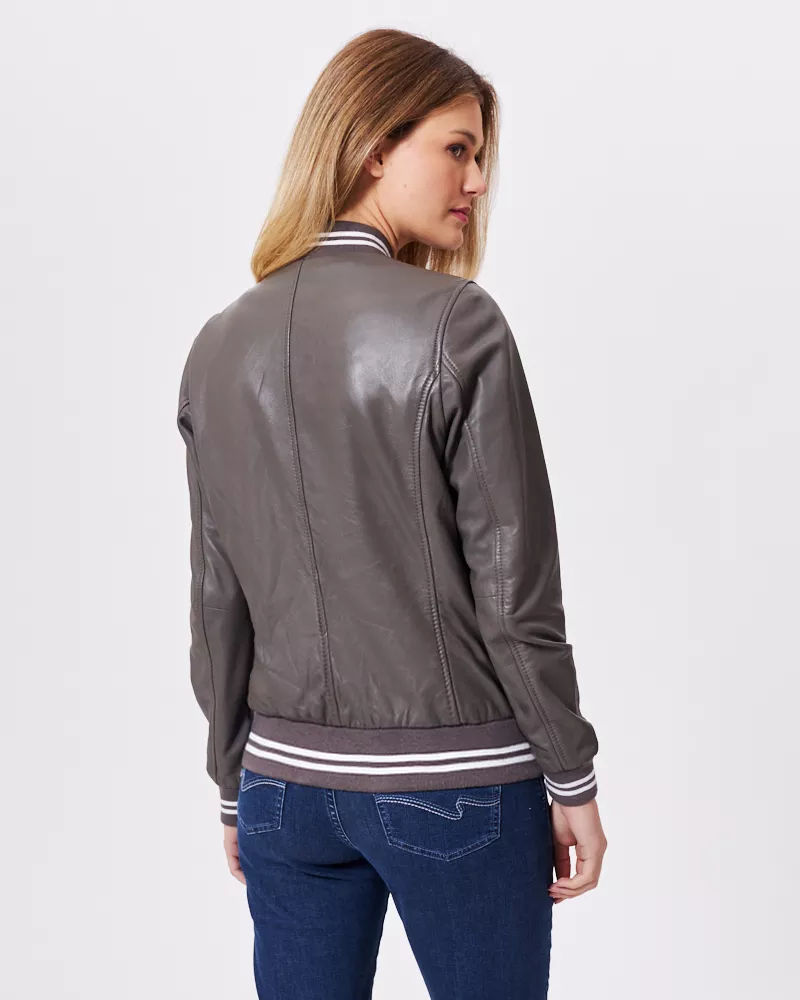 COLLEGEJACKE AUS LAMMNAPPA COLLEGEJACKE AUS LAMMNAPPA