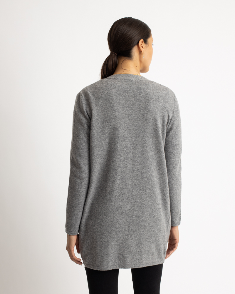 Strickjacke_grau_422029_Ella_hinten EDLE STRICKJACKE