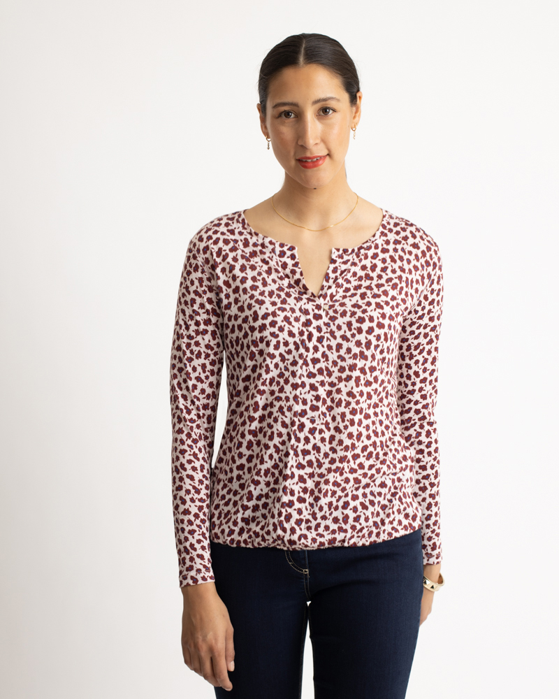 Blusenshirt_rot_gemustert_422030_Stella BLUSENSHIRT