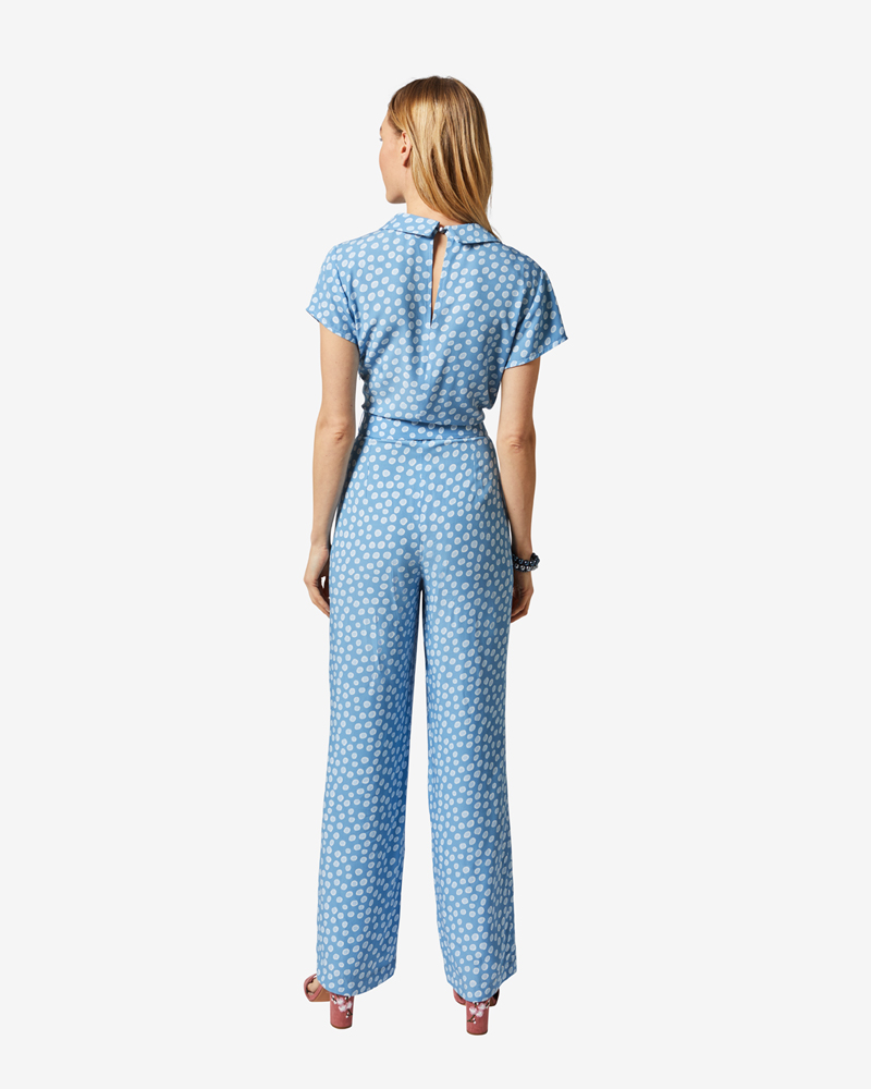 Overall_blau_gemustert_hinten_413027 JUMPSUIT IN WICKELOPTIK