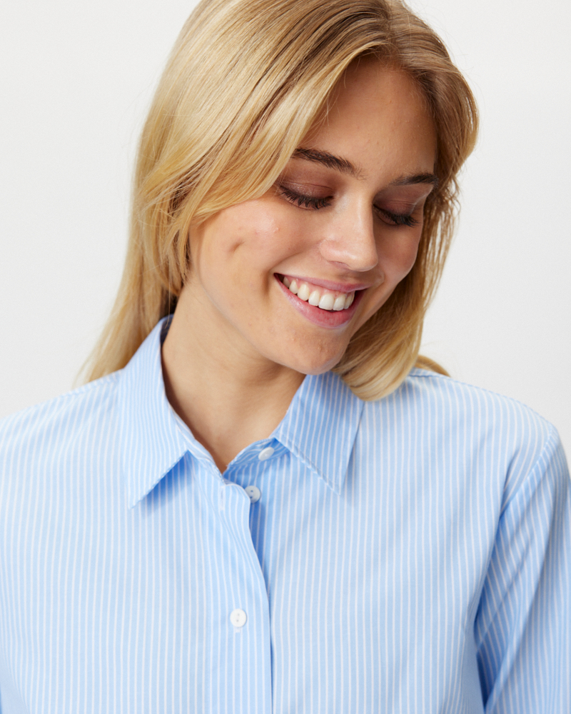 LOCKERE STREIFEN-BLUSE AUS BAUMWOLLE