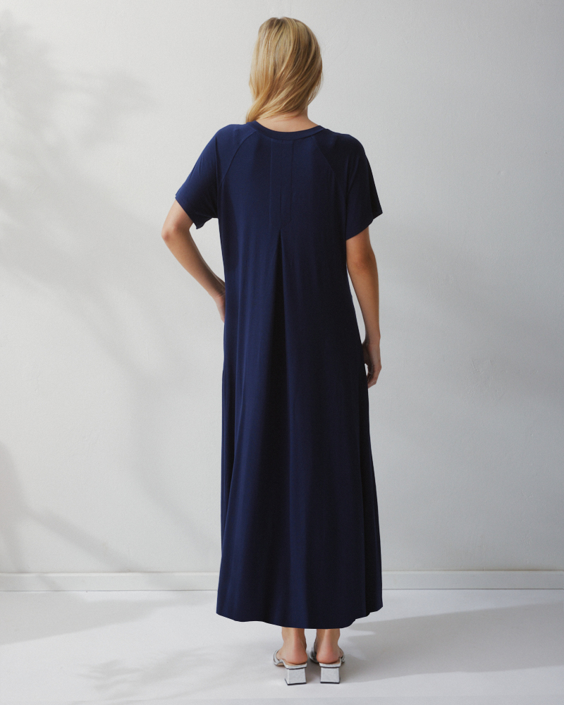 LANGES SOMMERKLEID