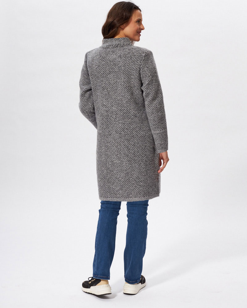 EXKLUSIVE STRICKJACKE ALS ÜBERGANGSJACKE EXKLUSIVE STRICKJACKE ALS ÜBERGANGSJACKE