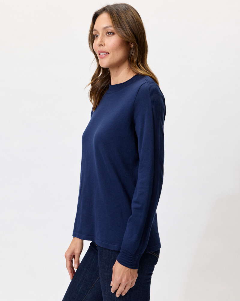 FEINSTRICKPULLI MIT STEHKRAGEN