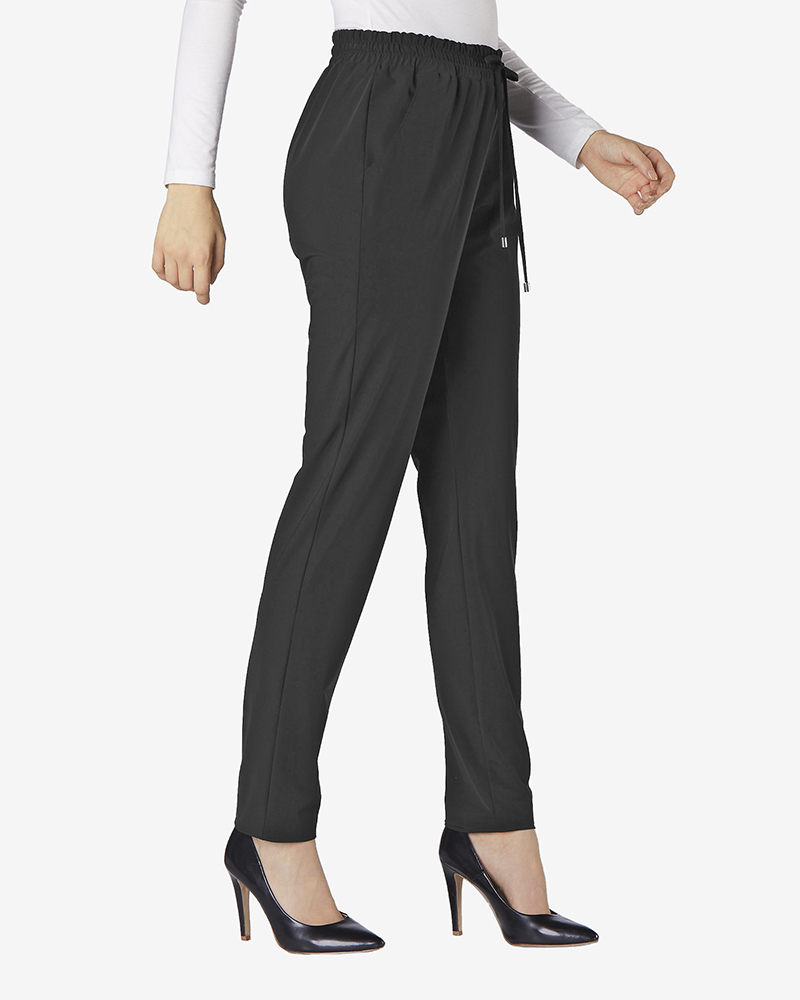 Joggpant-schwarz_411135_Lissa_L_37936 ATMUNGSAKTIVE JOGGPANT L