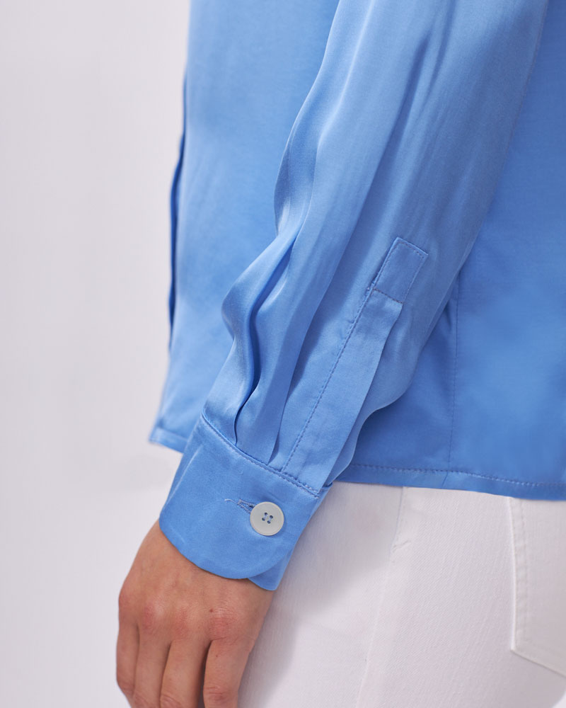 ELEGANTE VISKOSEBLUSE ELEGANTE VISKOSEBLUSE