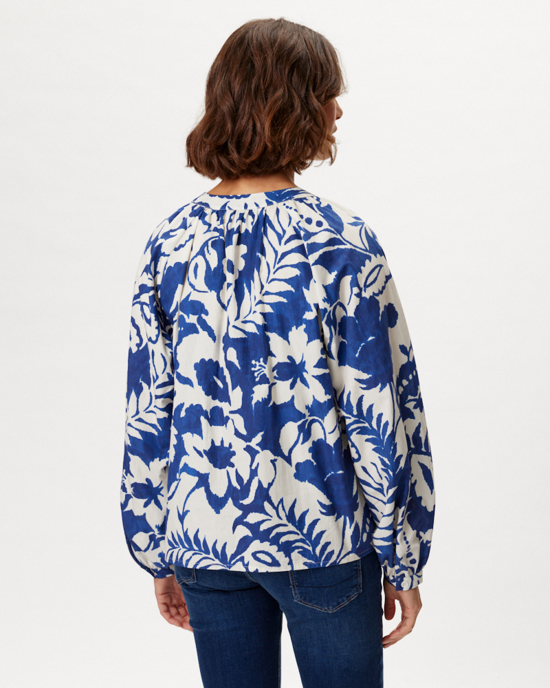 FLORALE TUNIKABLUSE VON BLUEBEERY