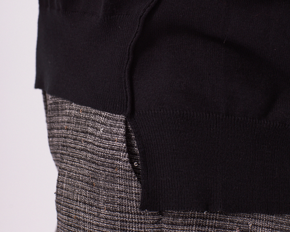 PULLI MIT RUNDHALS-AUSSCHNITT PULLI MIT RUNDHALS-AUSSCHNITT