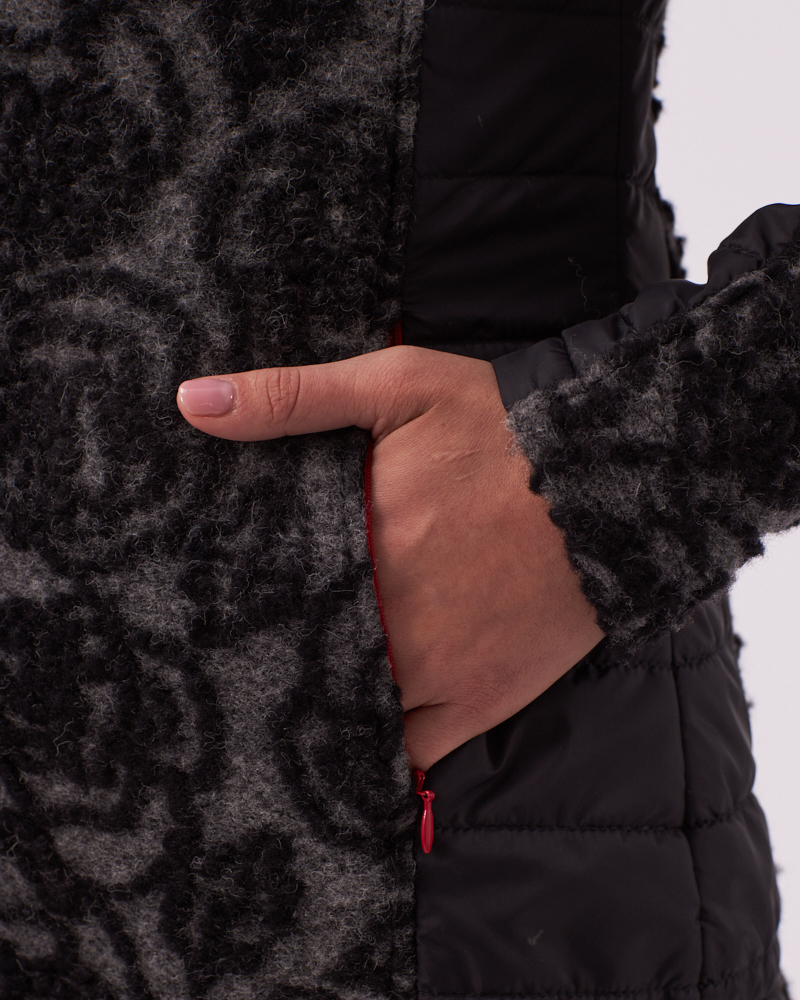 TRACHTENJACKE VON ALMGWAND TRACHTENJACKE VON ALMGWAND
