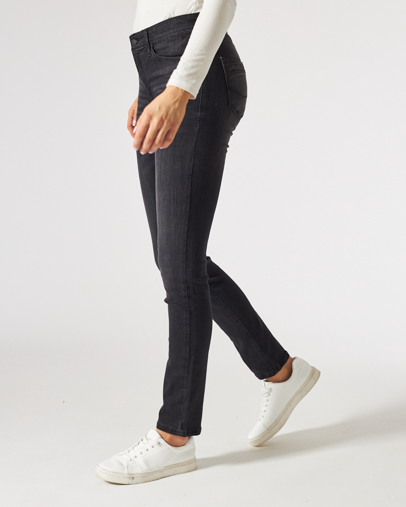 RÖHRENJEANS VON CROSS N RÖHRENJEANS VON CROSS N
