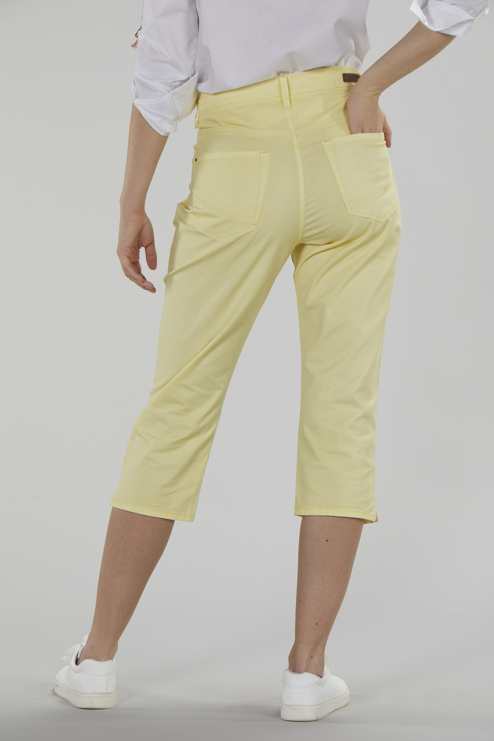 CAPRIJEANS IN 2 FARBEN CAPRIJEANS IN 2 FARBEN