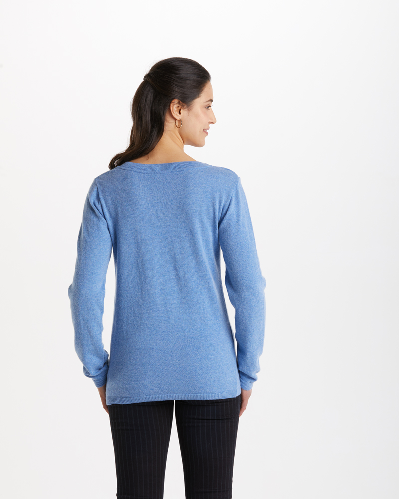Pulli_blau_421108_Elodie_hinten EDLER FEINSTRICKPULLI