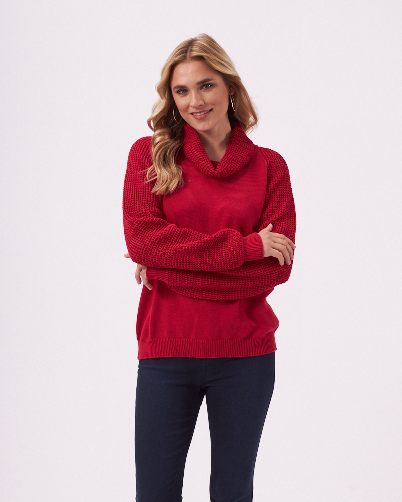 FEINSTRICKPULLI MIT ROLLKRAGEN FEINSTRICKPULLI MIT ROLLKRAGEN