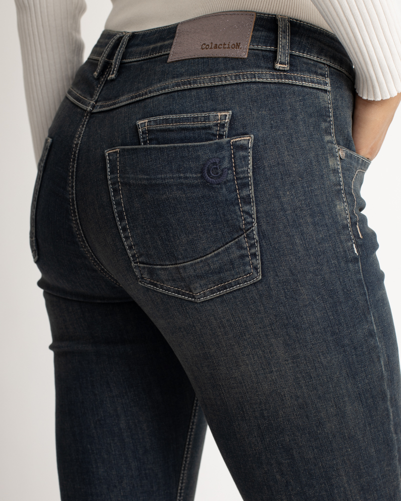 Jeans_dark-blue_422021_Fessy-L_Detail RÖHRENJEANS L