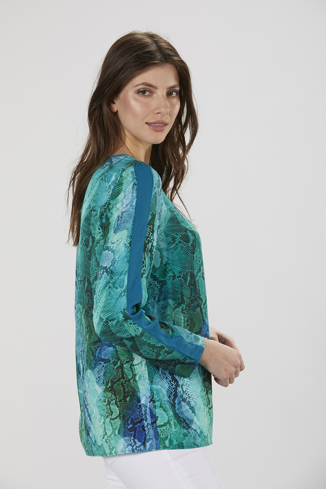 403026-44872 BLUSENSHIRT MIT SCHLANGENPRINT