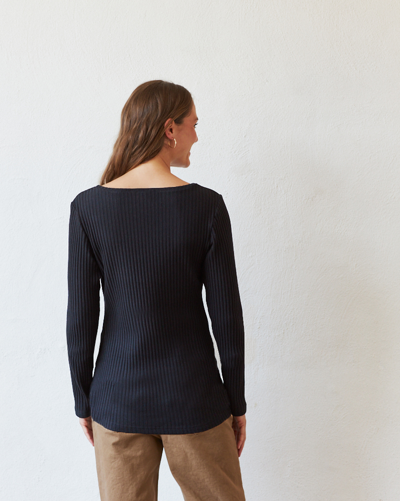 LEICHTER STRICKPULLI LEICHTER STRICKPULLI